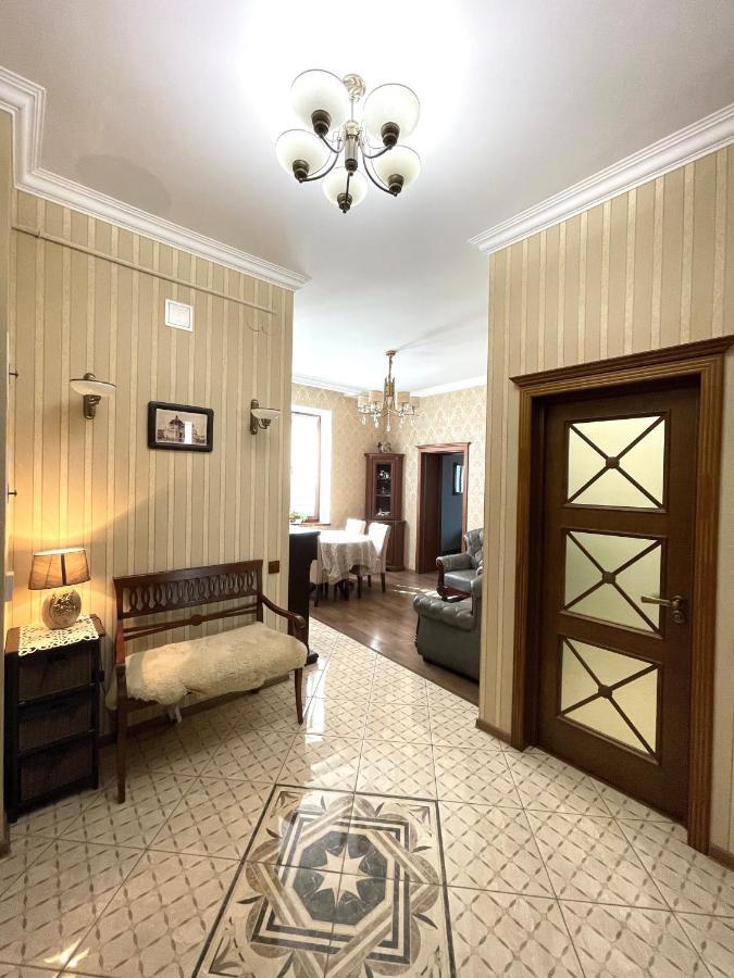 Apartment On Franka Lviv Ngoại thất bức ảnh