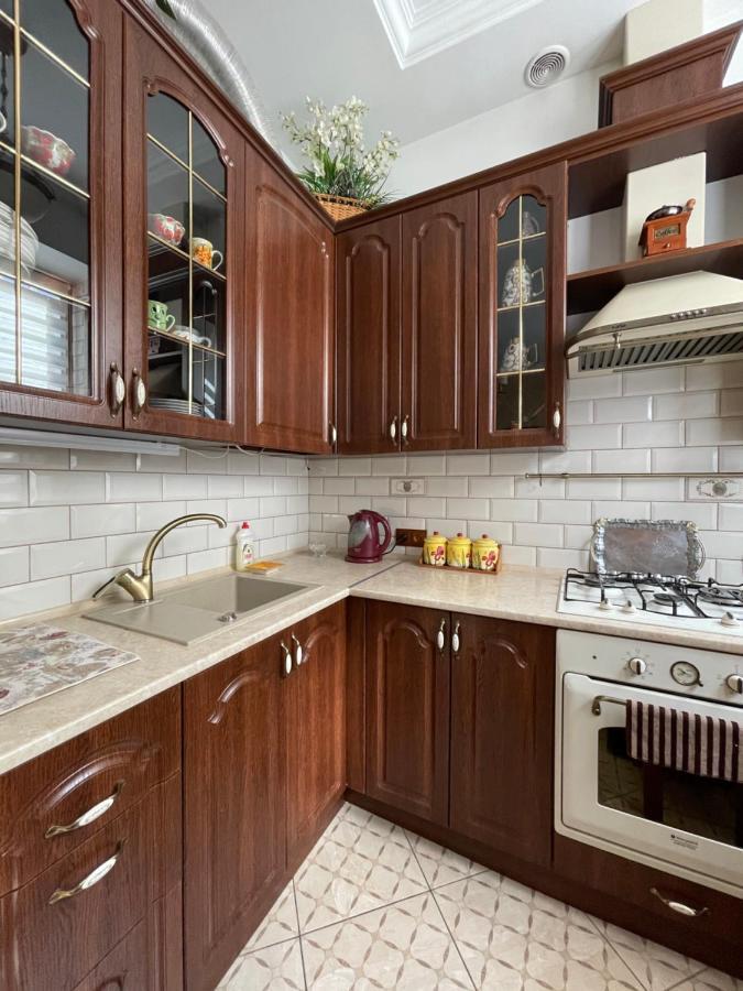Apartment On Franka Lviv Ngoại thất bức ảnh