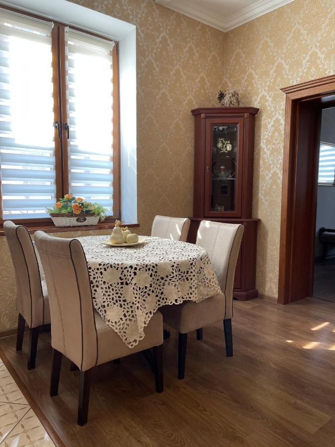 Apartment On Franka Lviv Ngoại thất bức ảnh