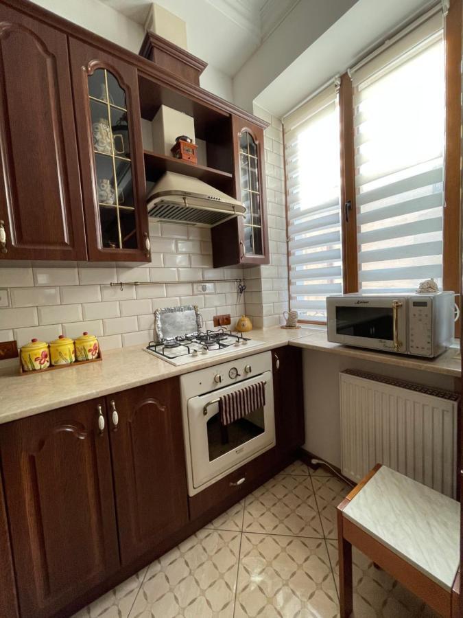 Apartment On Franka Lviv Ngoại thất bức ảnh