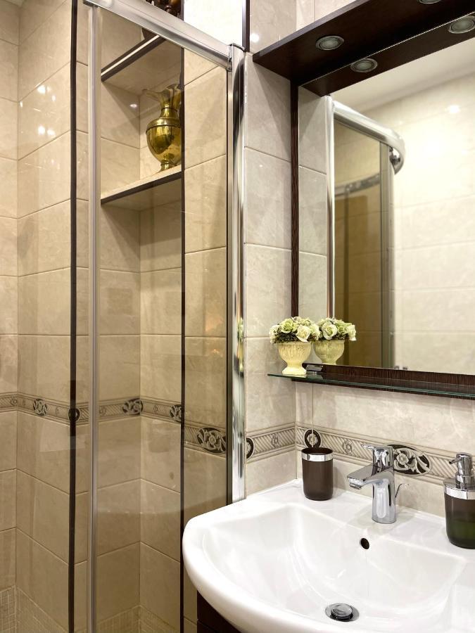 Apartment On Franka Lviv Ngoại thất bức ảnh