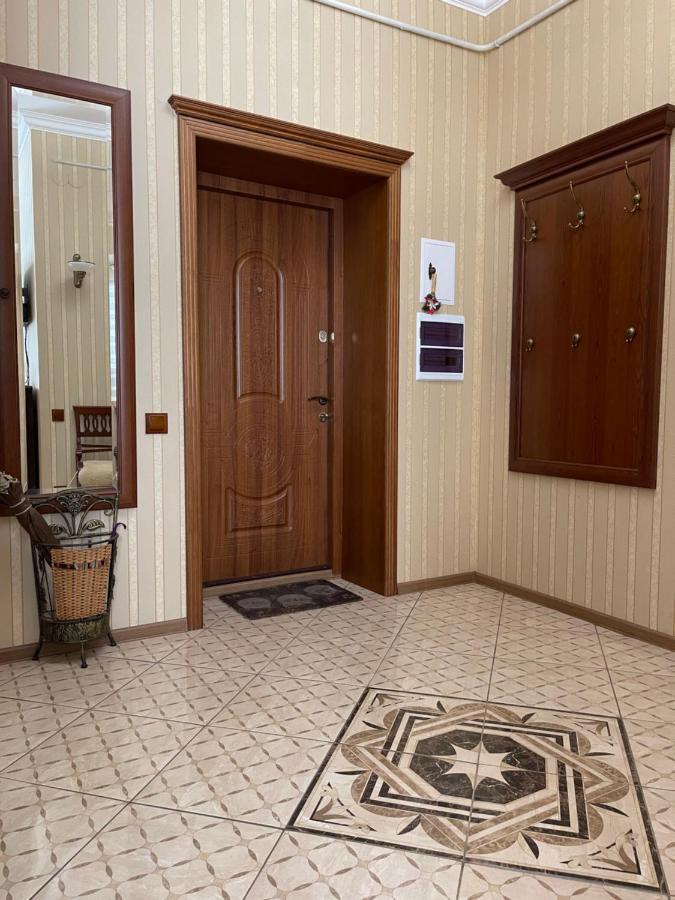 Apartment On Franka Lviv Ngoại thất bức ảnh